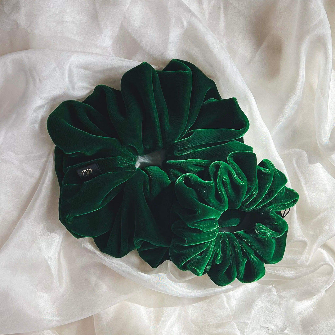 Microvelvet Scrunchie in Green Goddess