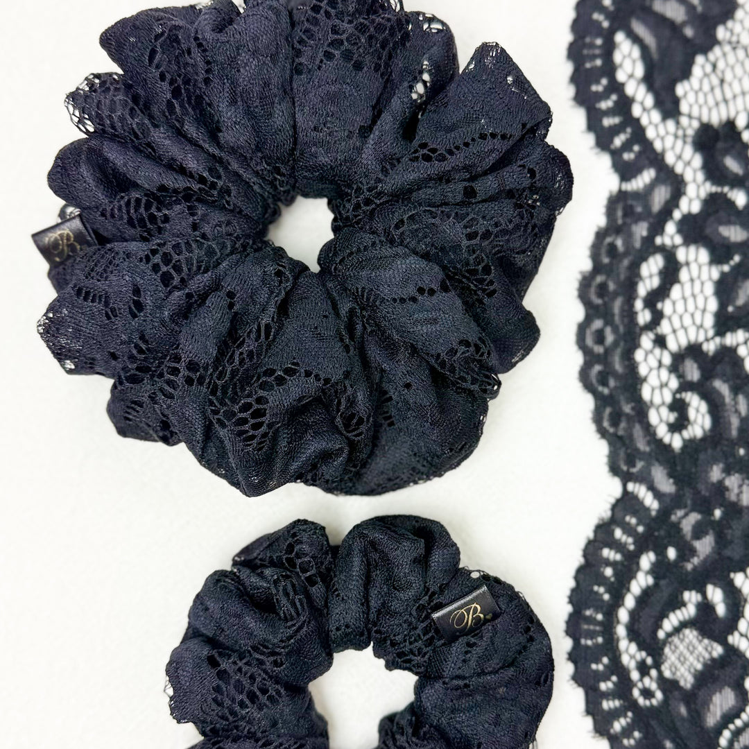 Lace Scrunchie in Reputation