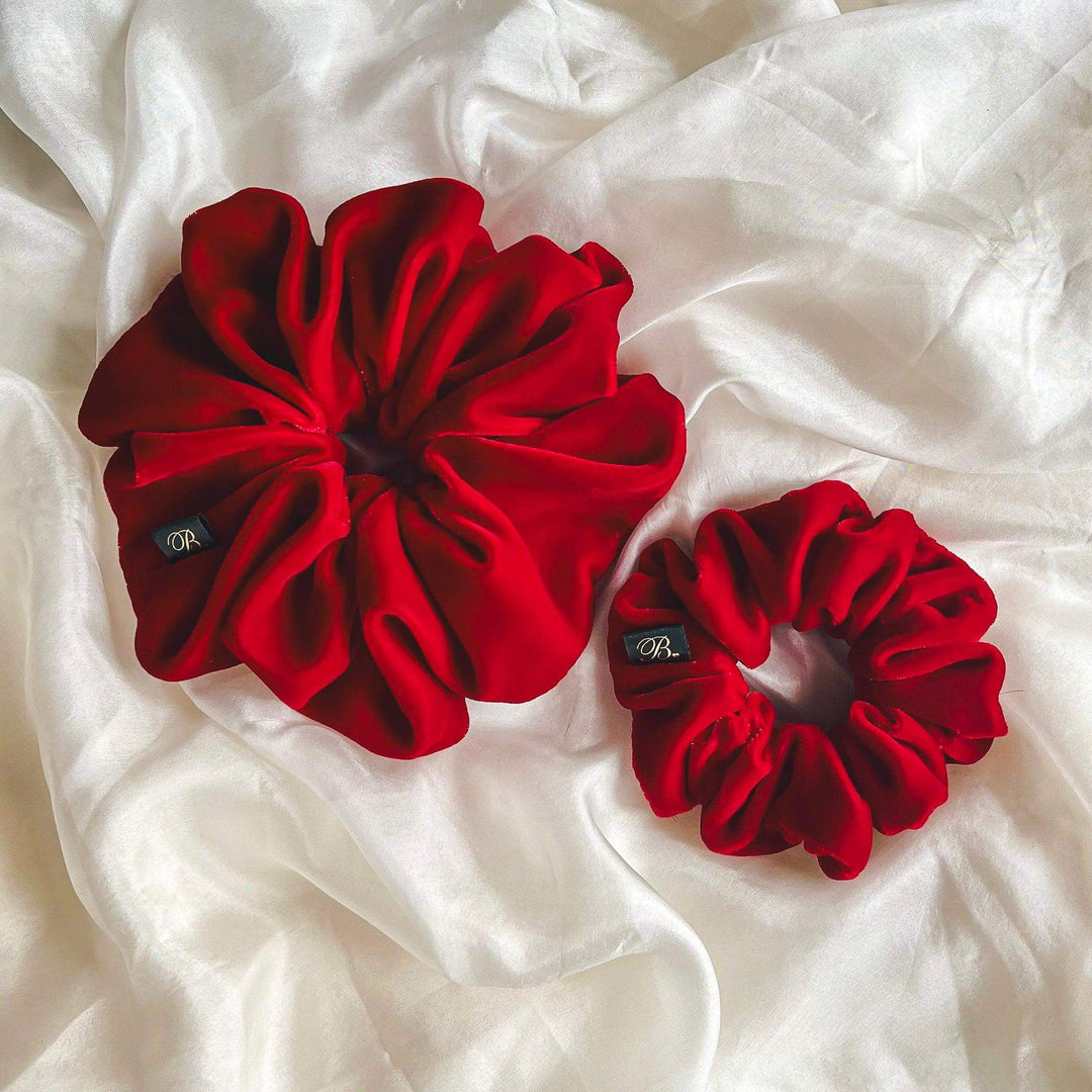 Microvelvet Scrunchie in Scarlet