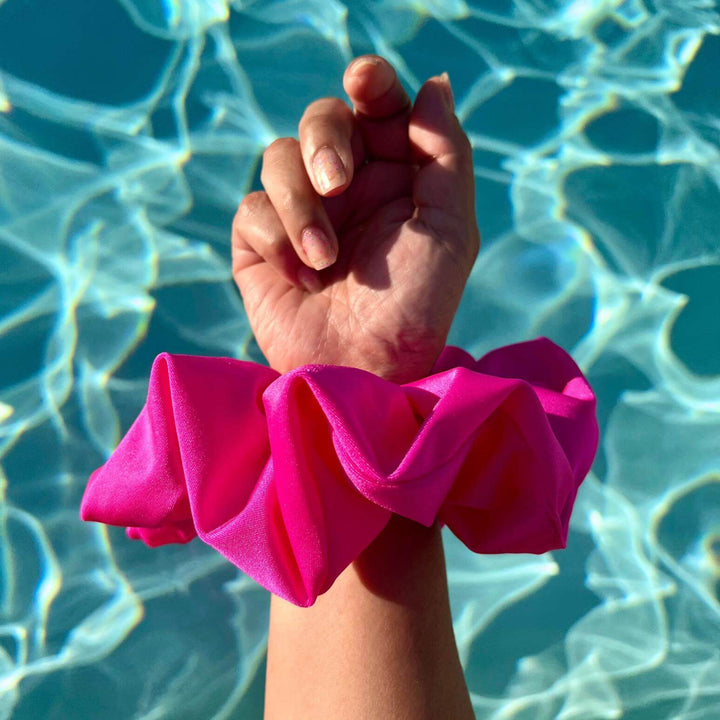 Swim+Active Scrunchie in Baddie