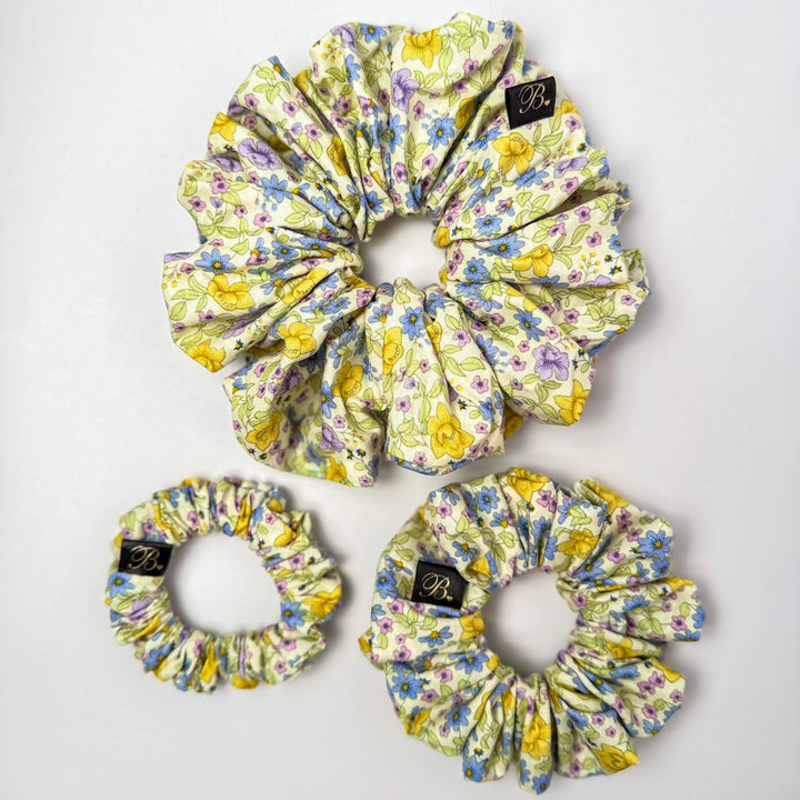 Cotton Scrunchie in Daffodil