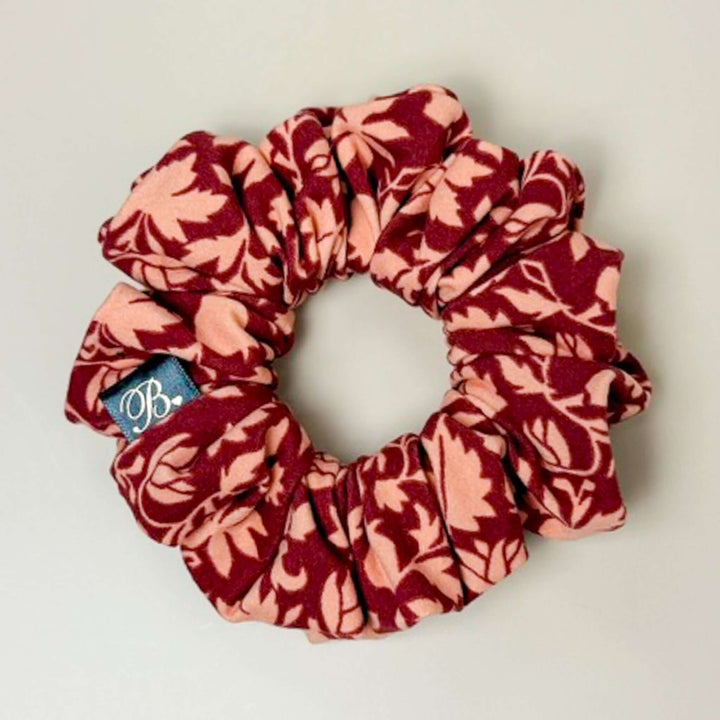 Active Scrunchie in Maple Leaf