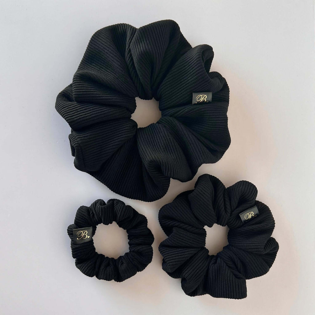 Ribbed Scrunchie in Black