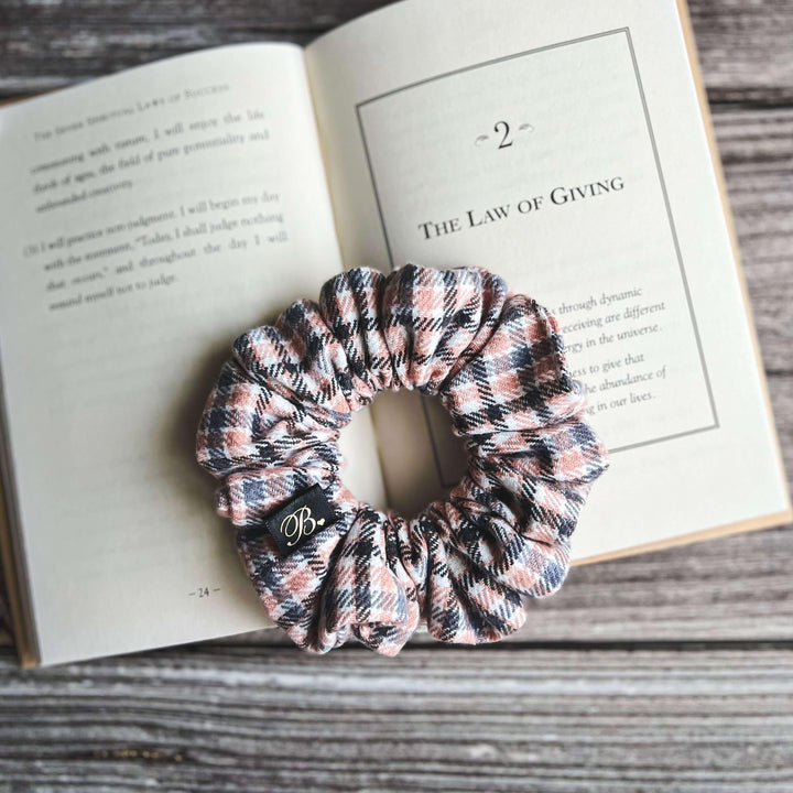 Flannel Scrunchie in Sadie