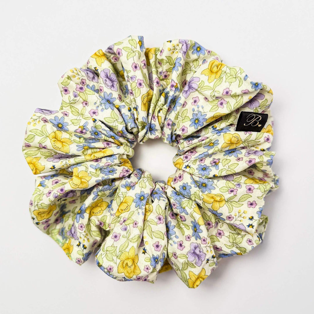 Cotton Scrunchie in Daffodil