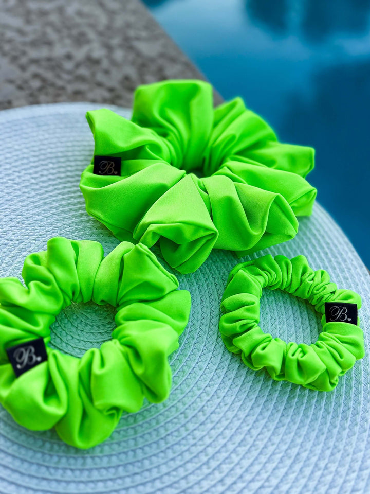 Swim+Active Scrunchie in Glow-Up