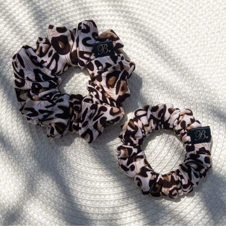 Active Scrunchie in Leopard