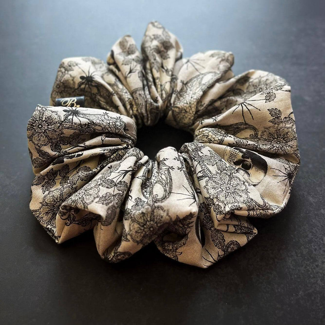 XL Cotton Scrunchie in Skulls & Lace