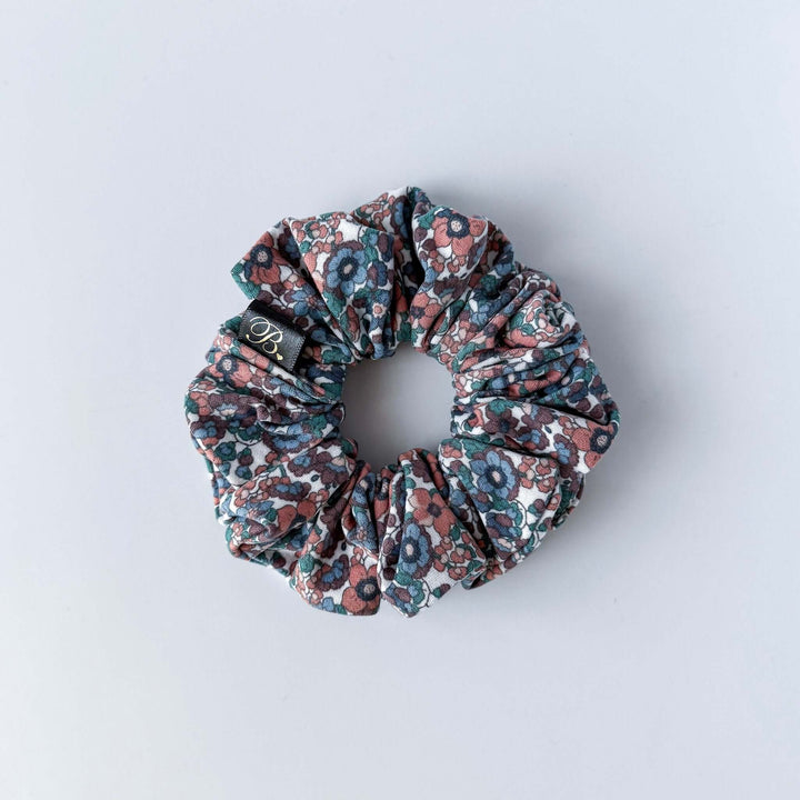 Active Scrunchie in Earthy Floral