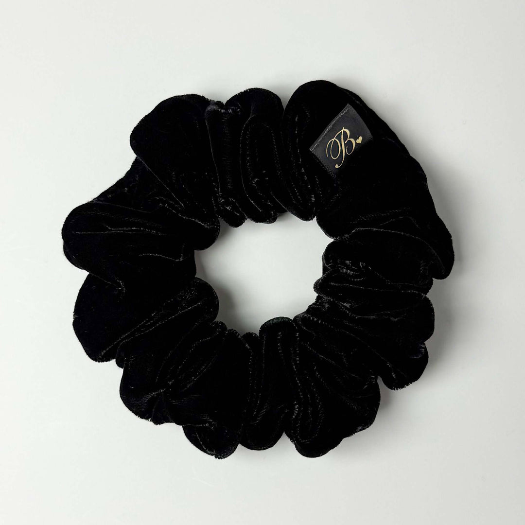 Microvelvet Scrunchie in Jet Black