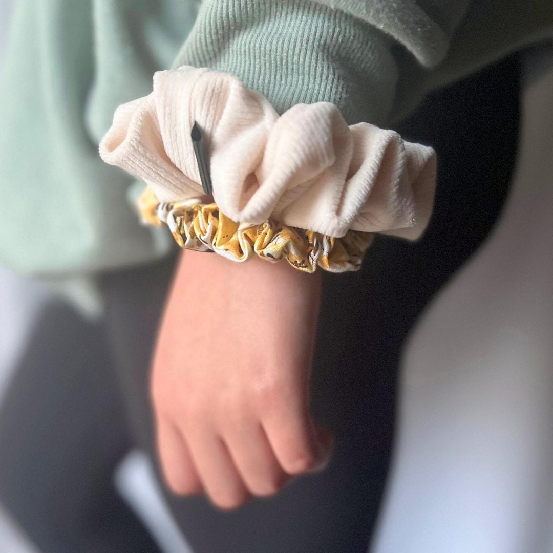 Soft Scrunchie Set of 4 Neutral Ribbed Hair Ties for Women, Cozy Knit Scrunchie Bundle Gift for Her, Handmade Hair Accessories for Messy Bun