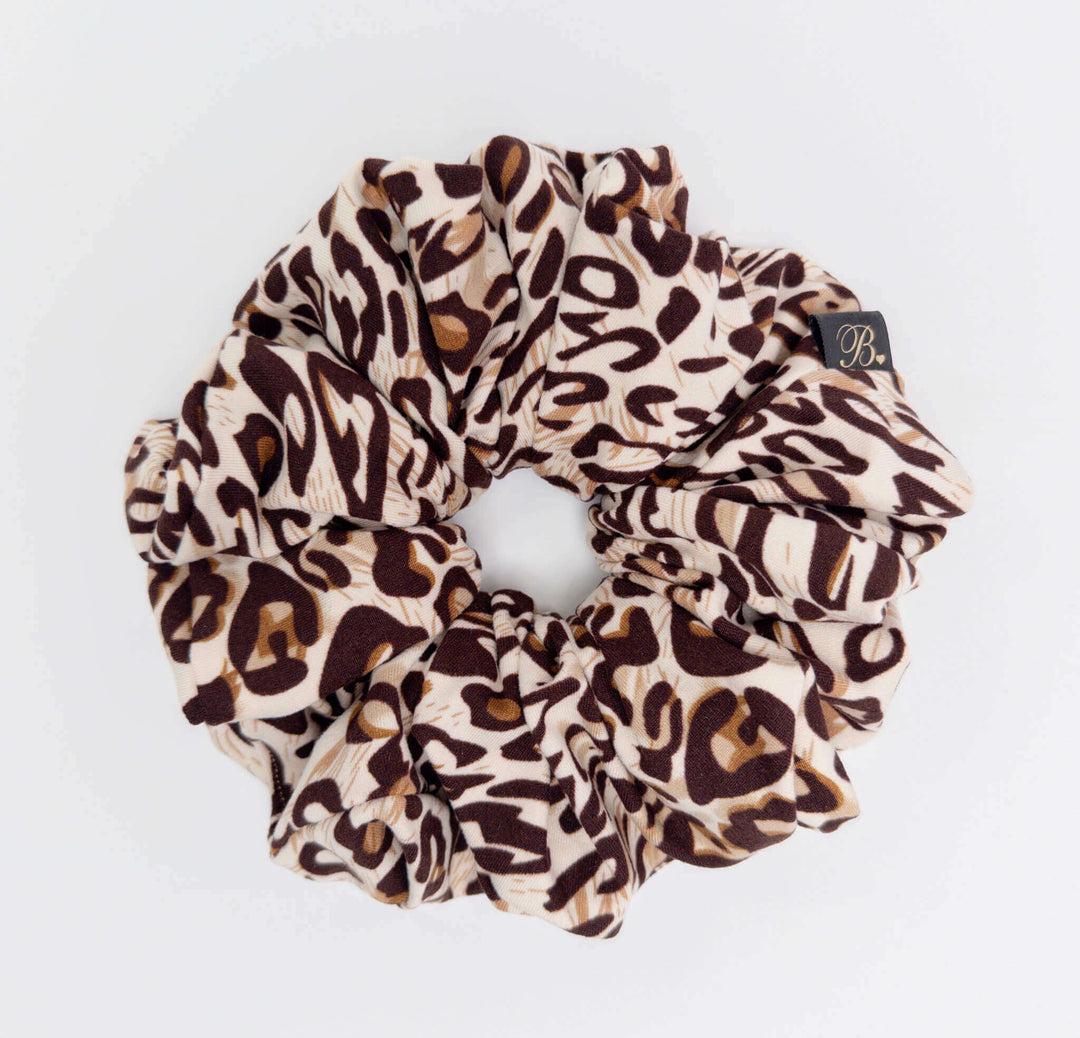 Active Scrunchie in Leopard