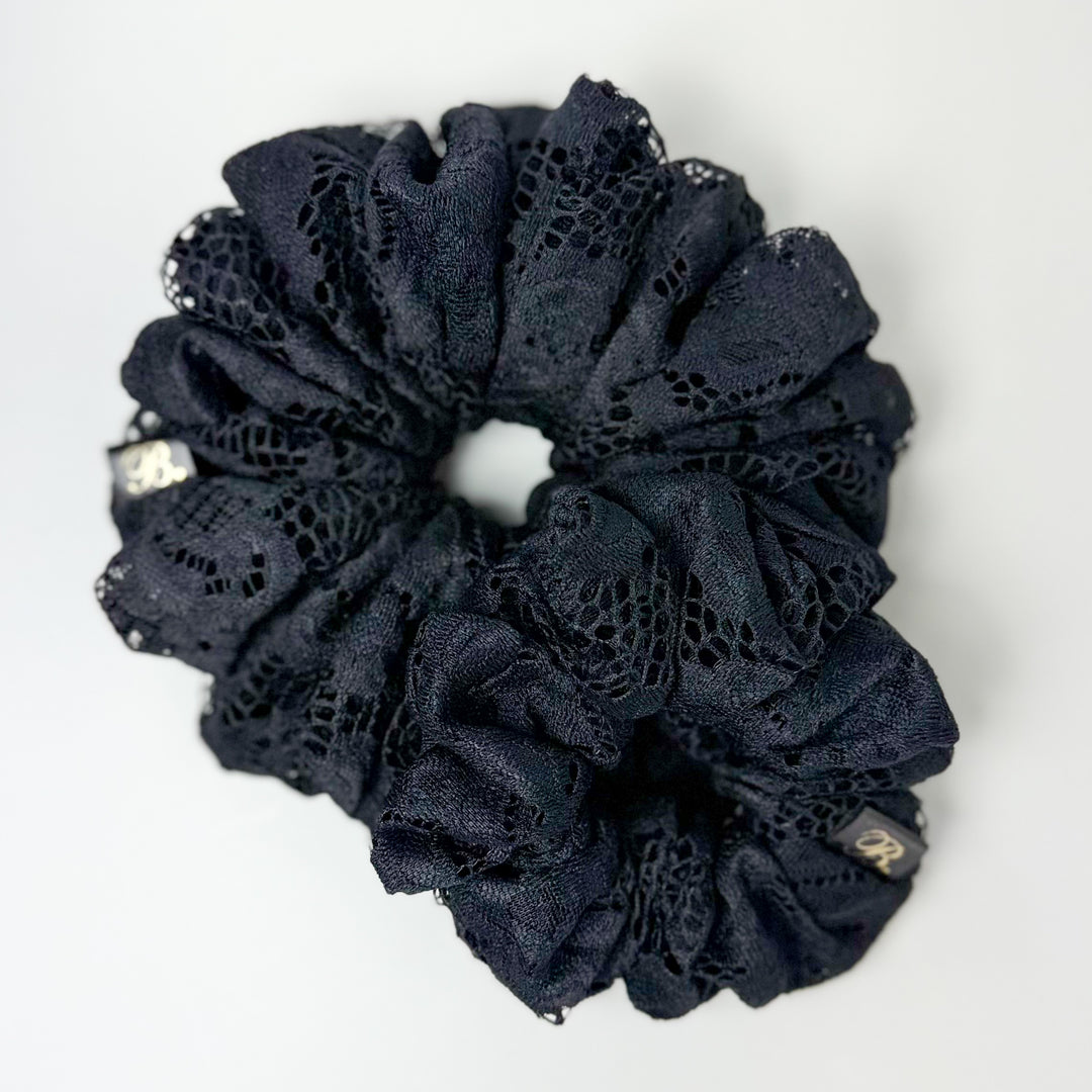 Lace Scrunchie in Reputation
