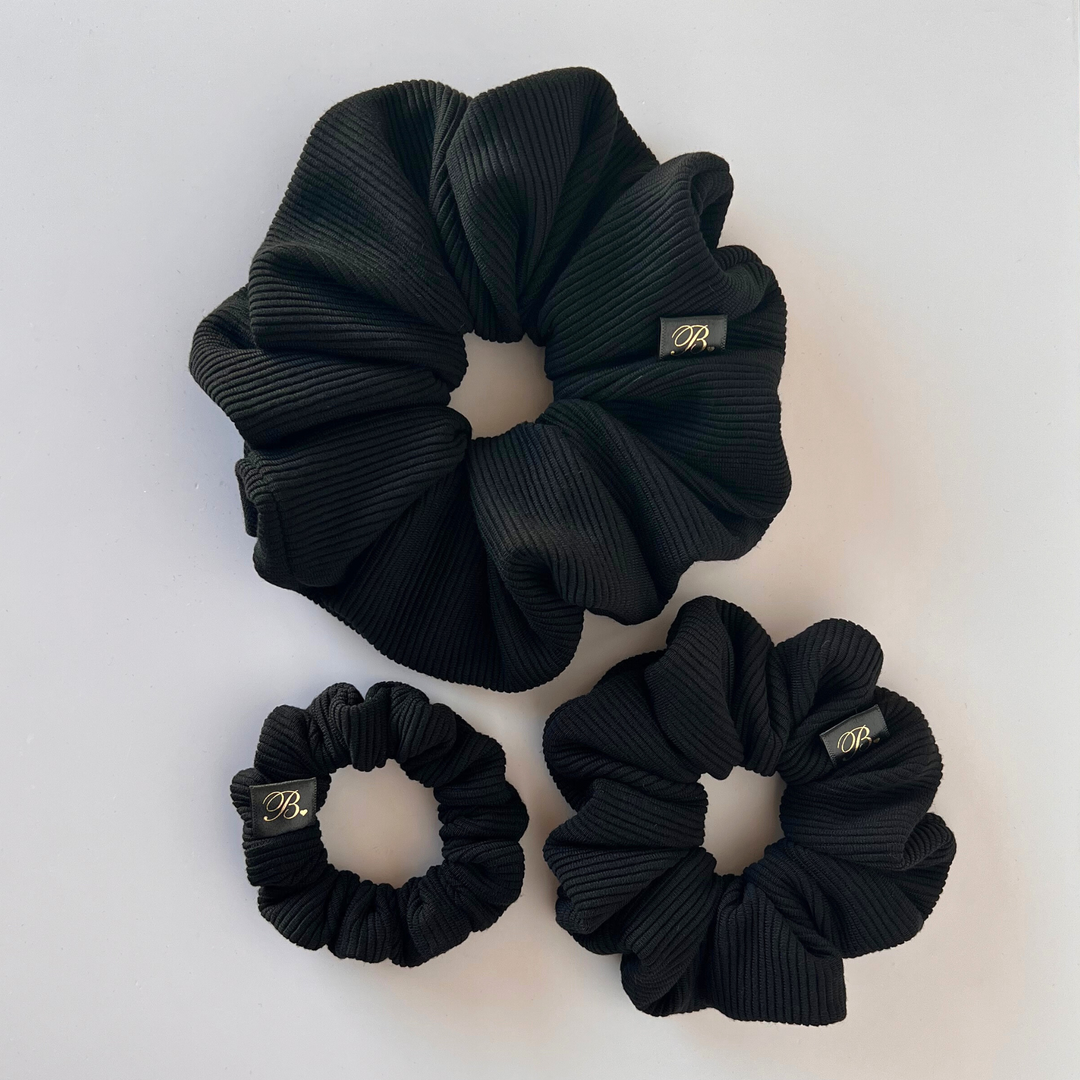 Sabrina Mini Performance Knit Scrunchie