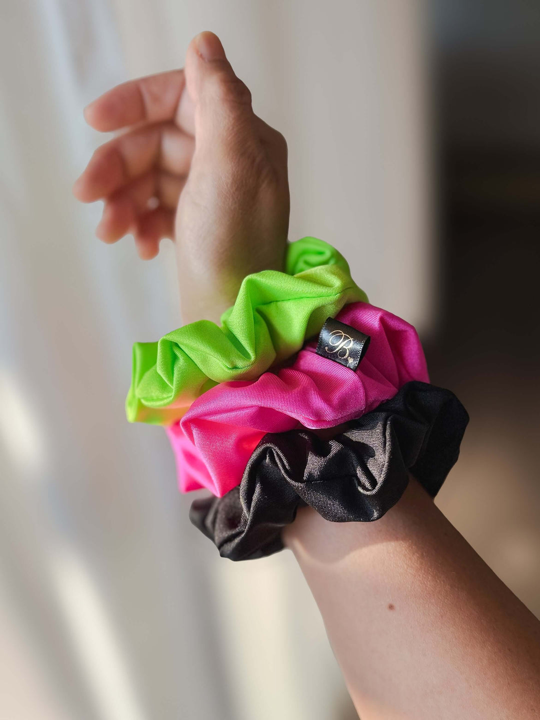 Swim+Active Scrunchie in Baddie