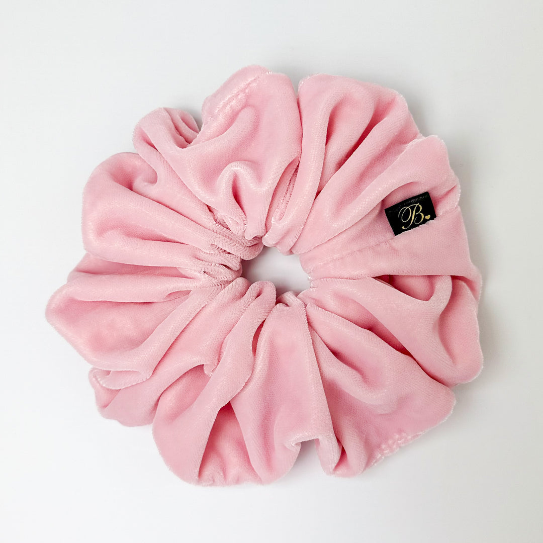 Plush Velvet Scrunchie in Pink Cloud