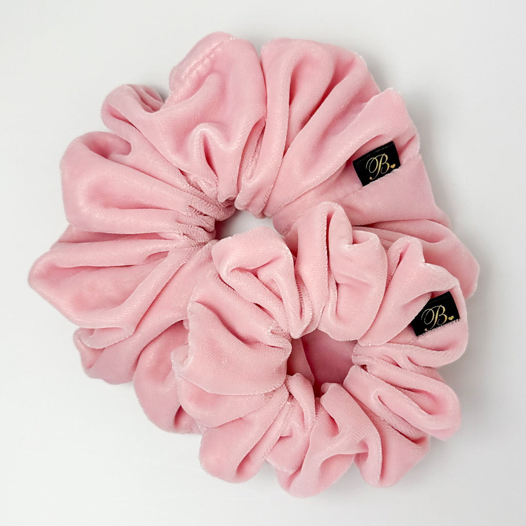 Plush Velvet Scrunchie in Pink Cloud
