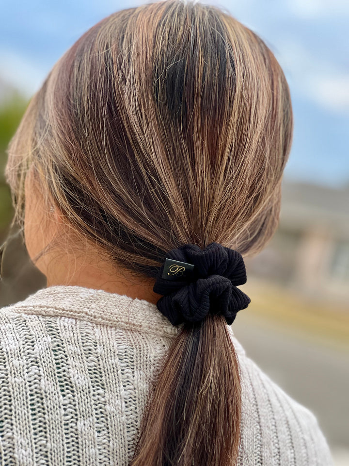 Sabrina Mini Performance Knit Scrunchie